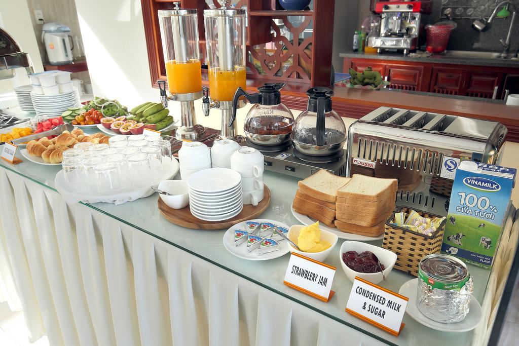 Prince Hotel Хой Ан Екстериор снимка