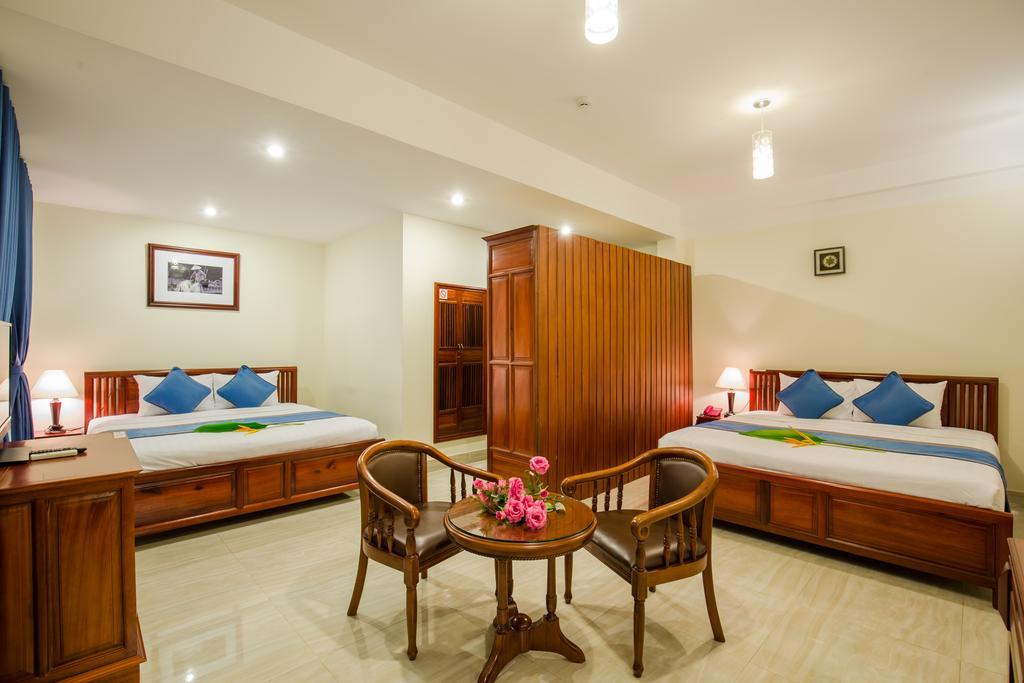Prince Hotel Хой Ан Екстериор снимка