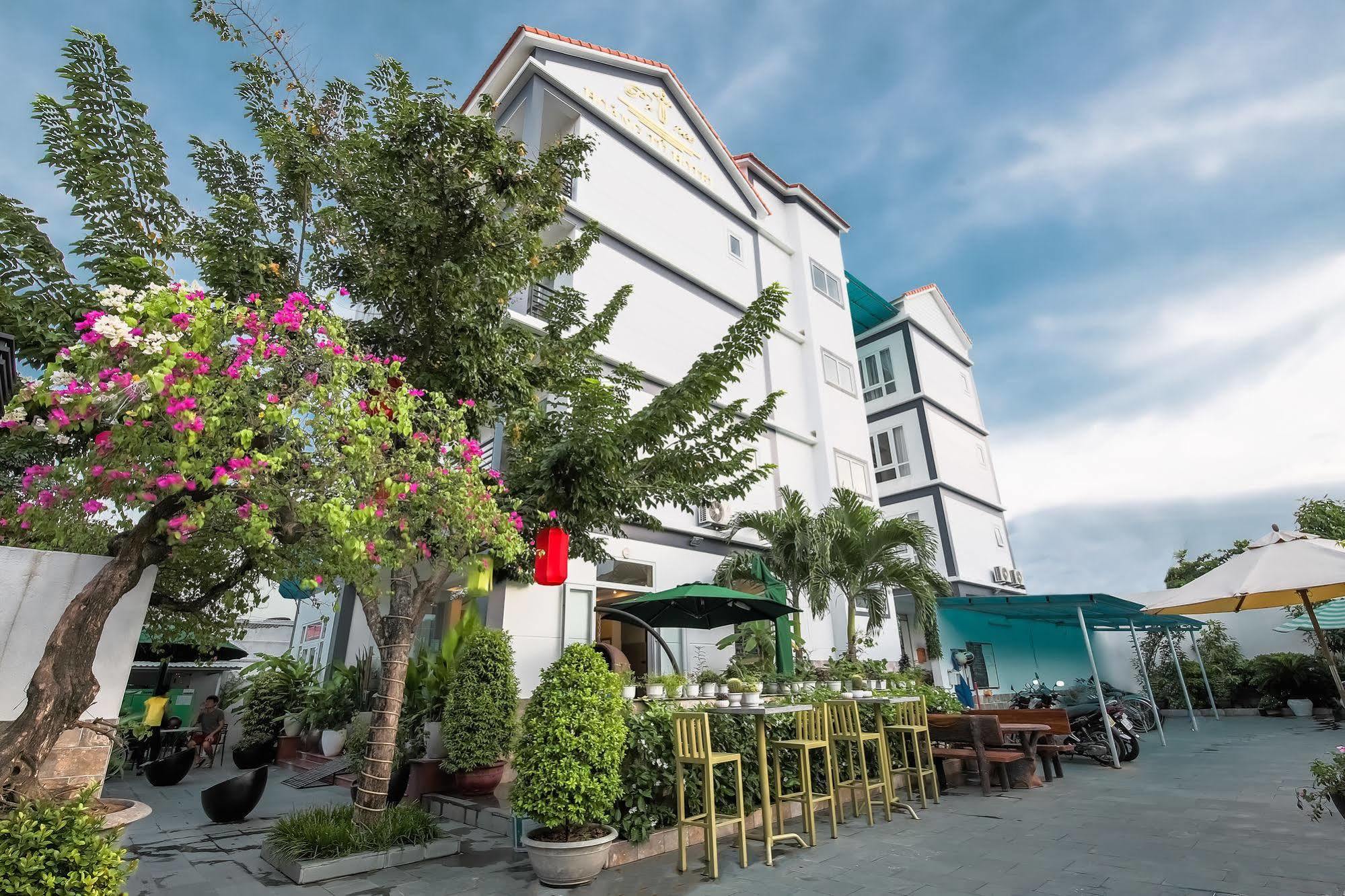 Prince Hotel Хой Ан Екстериор снимка