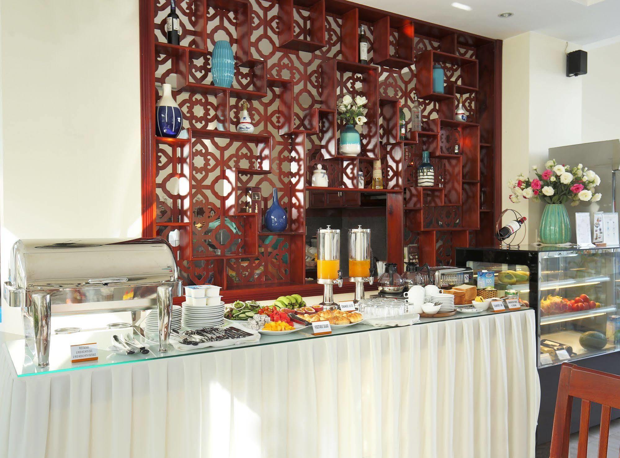 Prince Hotel Хой Ан Екстериор снимка